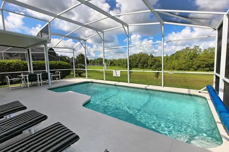 1842 Northampton Drive 4 Bedrooms, 3 Bathrooms