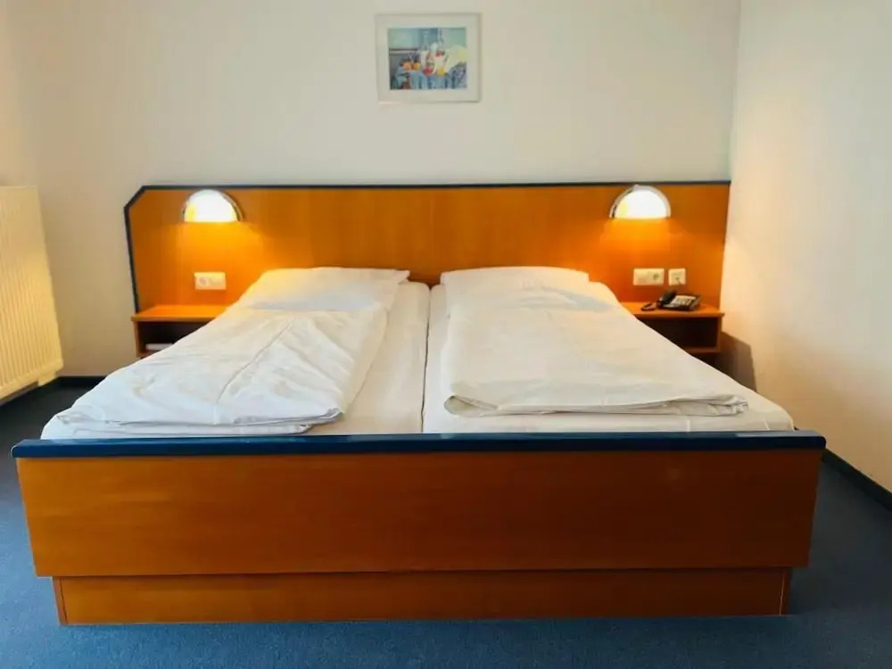 Hotel Sonnenhof - Tante ALMA`s Sommerfrische
