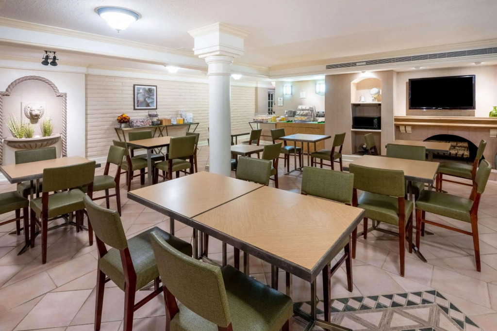 La Quinta East Deerfield Beach - Boca Raton