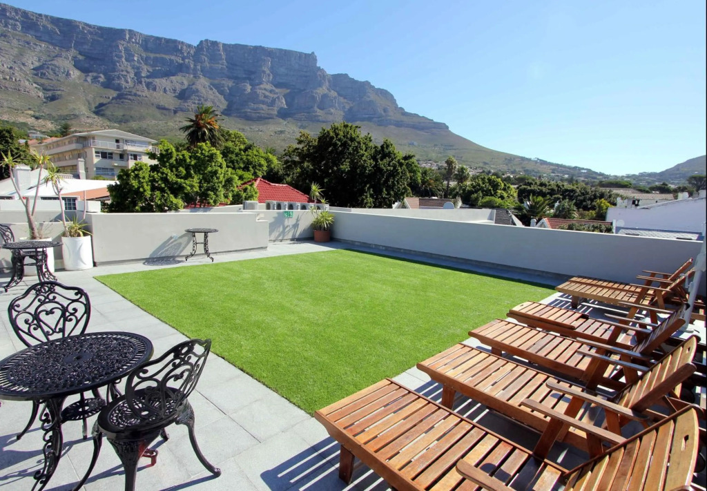 Three Boutique Hotel