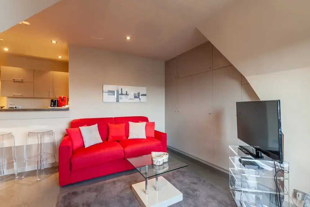 Apartment With Parking on Place de Morny