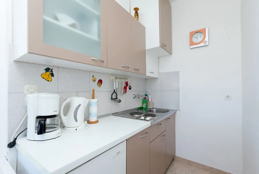 Apartments Near the sea Barbat
