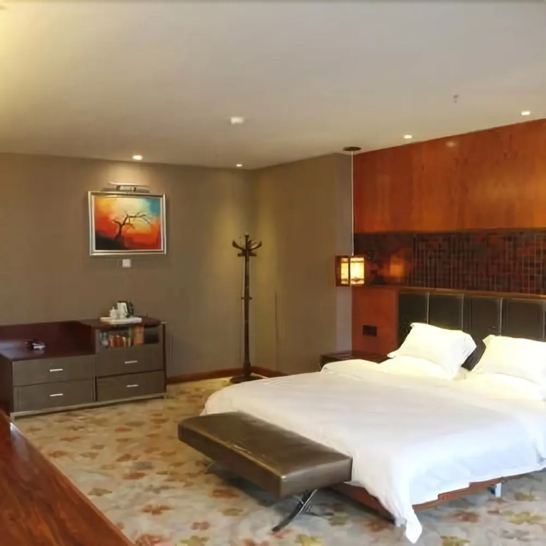Caizhi Dongfang Hotel