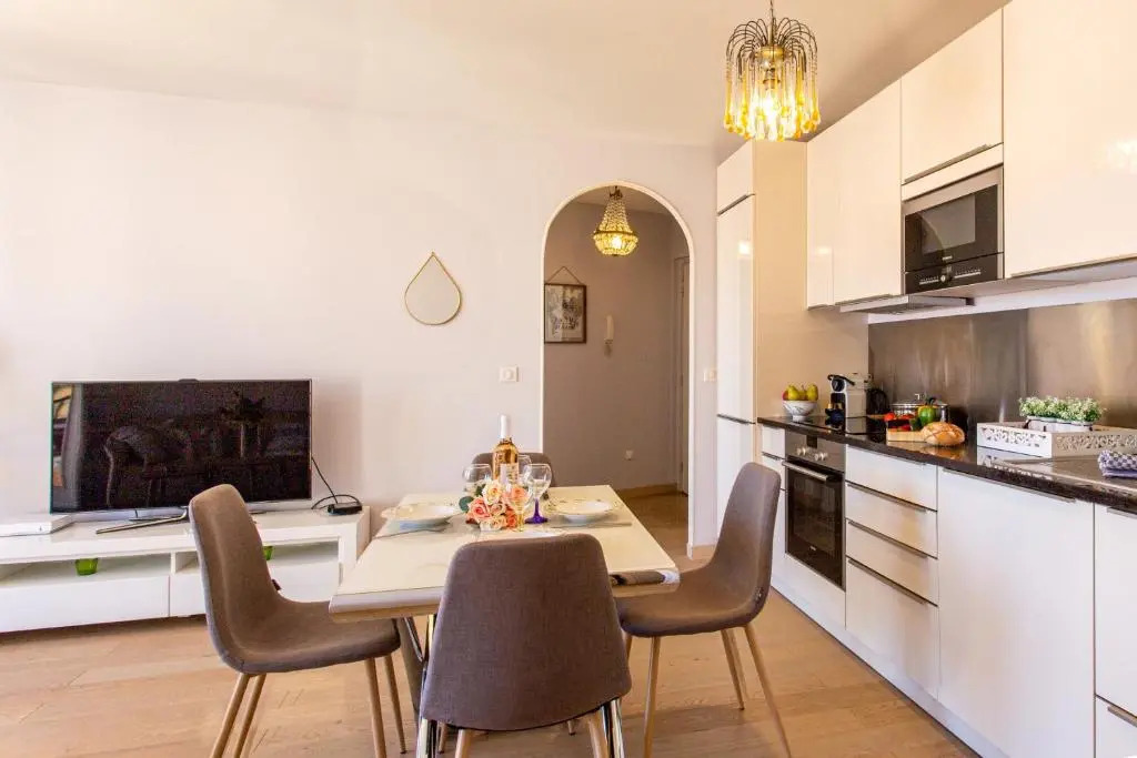 Providence - ELEGANT F3, VUE INCROYABLE, BALCON,ASCENSEUR, WIFI