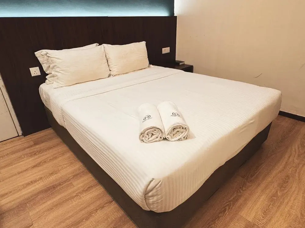 Emart Hotel Riam Sdn Bhd