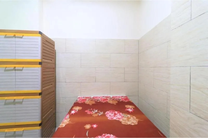 Eiffel Residence Tarakan - Female Only