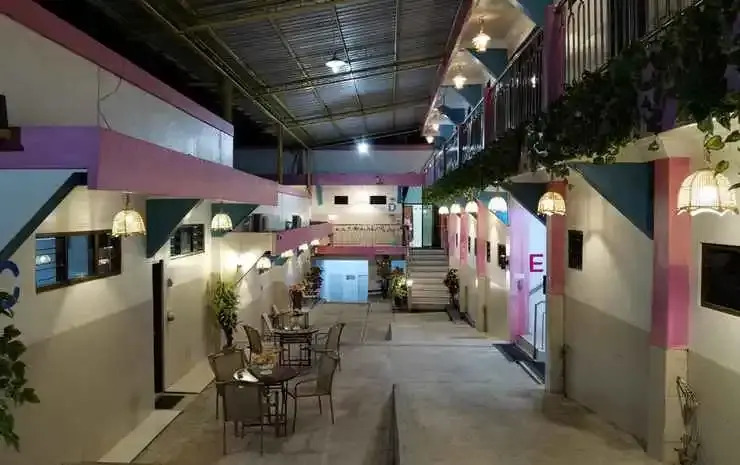 AOE Hotel dan Karaoke