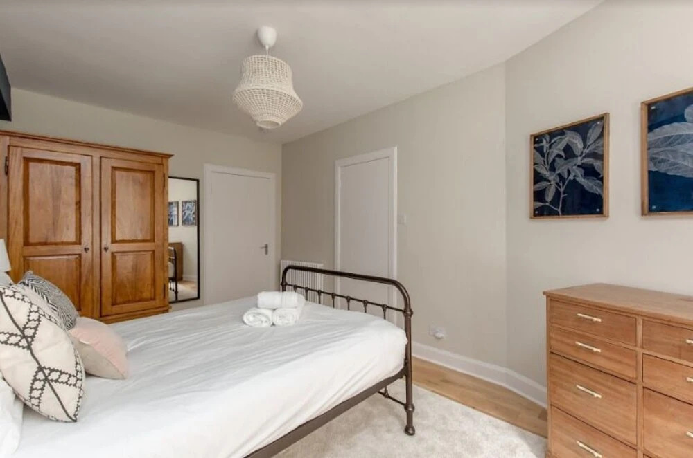 Modern Main Door Apt in the Heart of Edinburgh