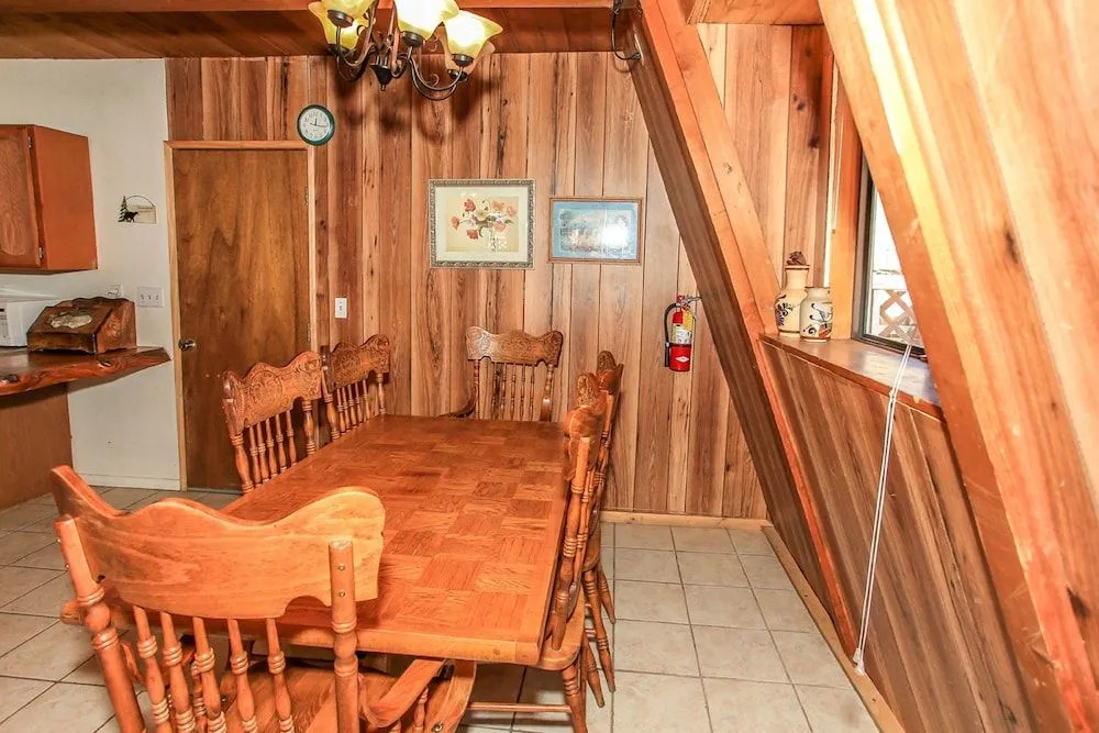 Bear's Den