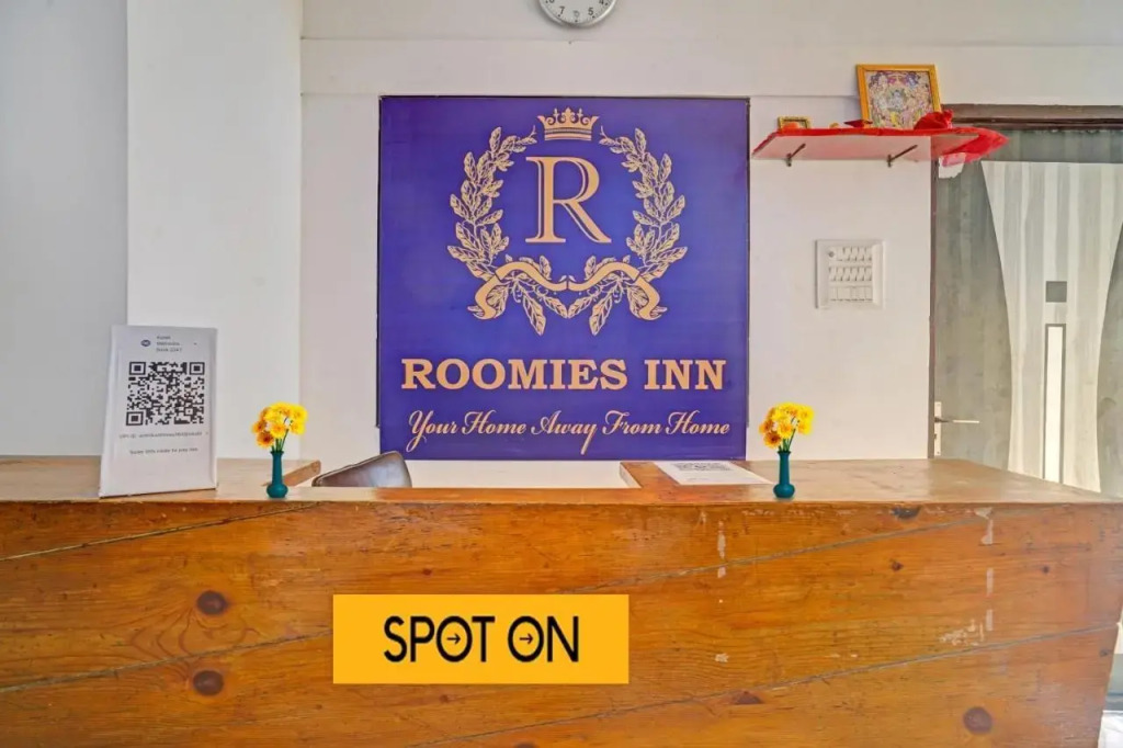 Spot On 700233 Hotel Rommies Inn