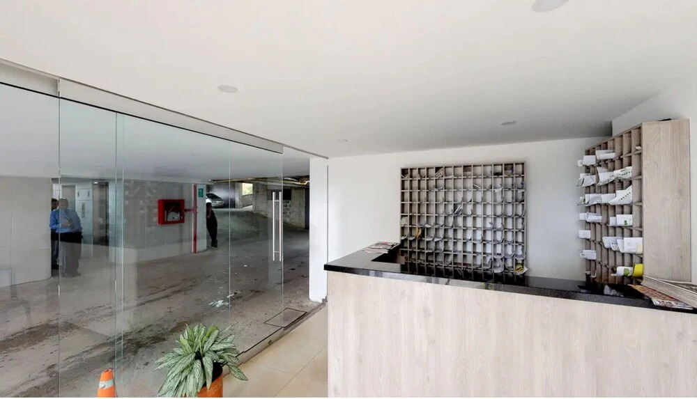 Dog-friendly studio apartment with incredible views 2008