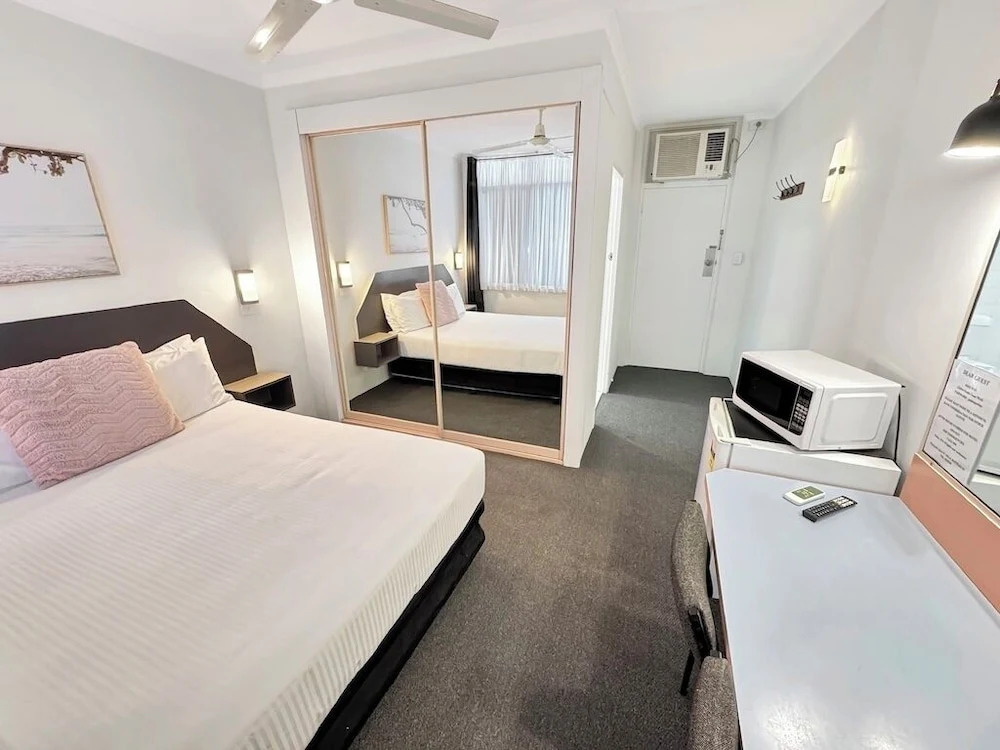Golden Sands Motor Inn