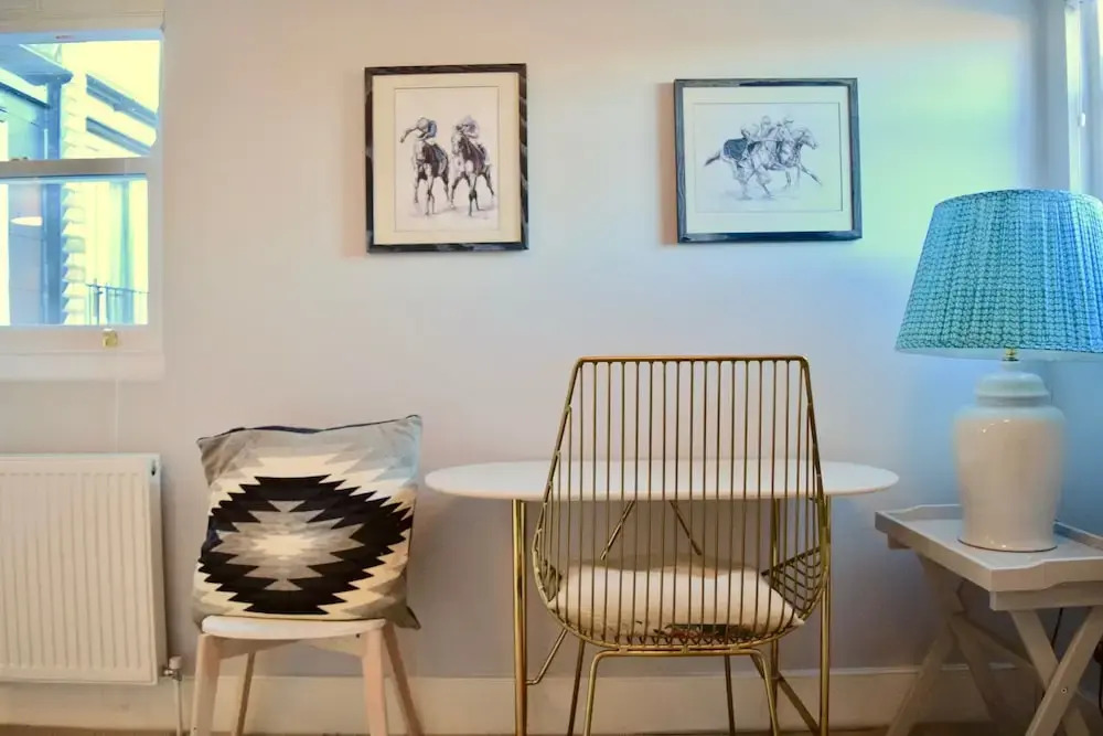 5 Bedroom Family Home in Acton