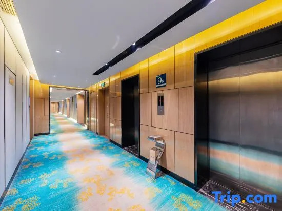 Yijin Meiyi Hotel (Yichang Binjiang Park CBD Shopping Center)