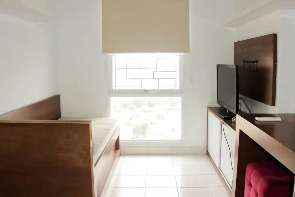 Cozy Stay And Elegant 2Br At Patraland Urbano Apartment