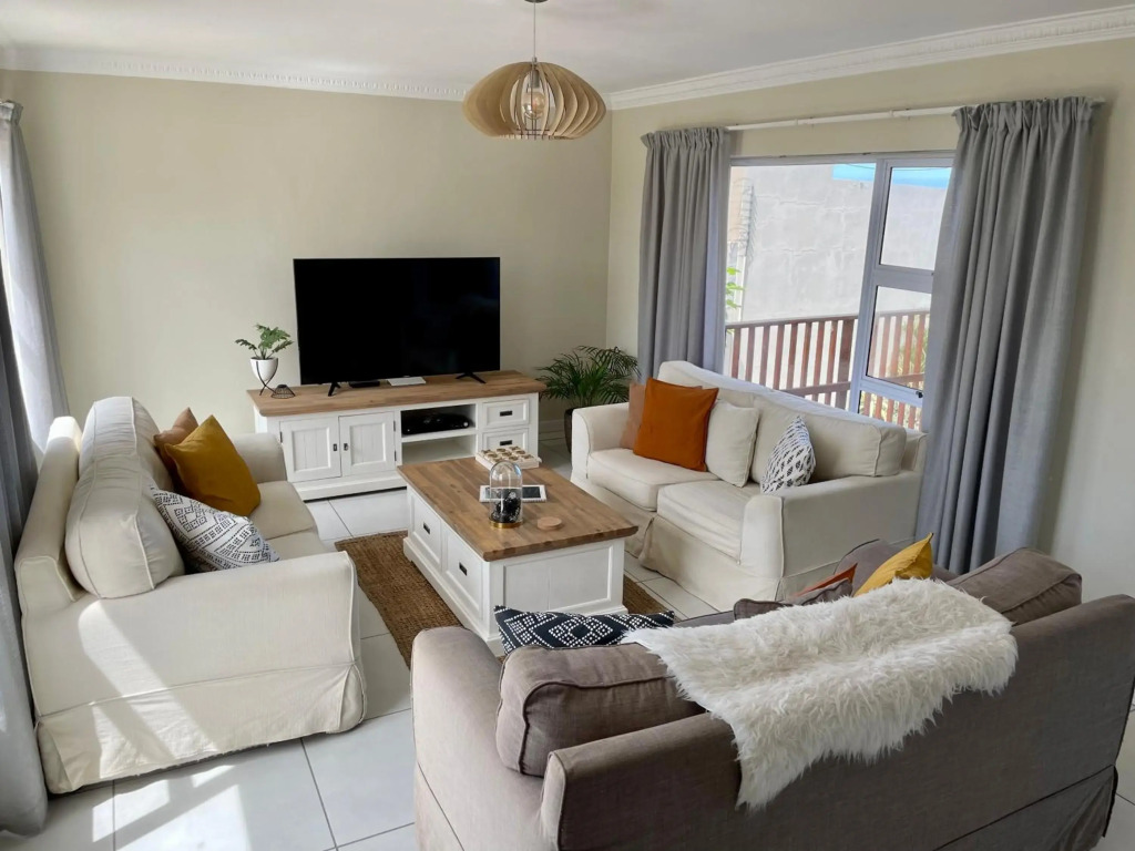 On Point Beach House - Jeffreys Bay
