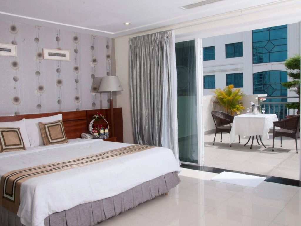 White Lotus Hotel Saigon