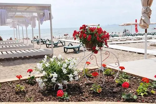 Malibu Park Hotel Odessa