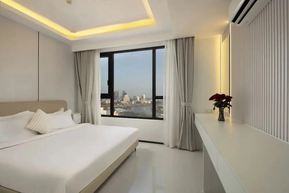 Pinnacle Moments Residence