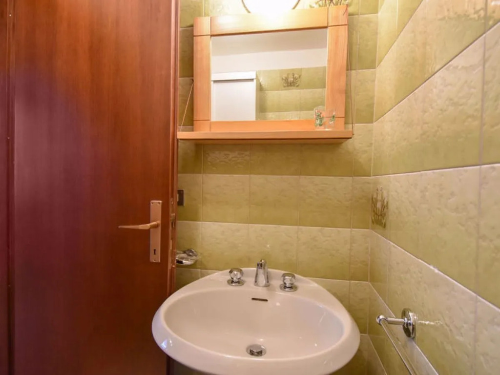 Frassan Apartment 17185