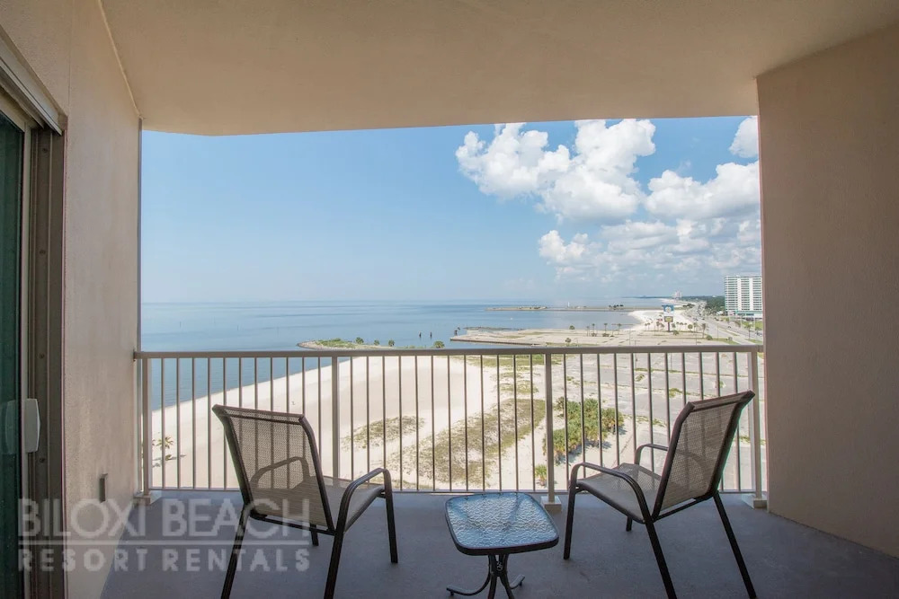 Sea Breeze-Sea Breeze 1007 Penthouse