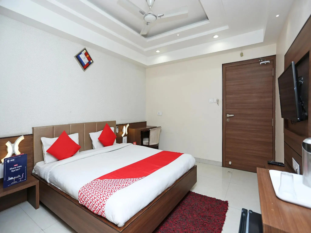 Capital O 8650 Hotel Johri Residency
