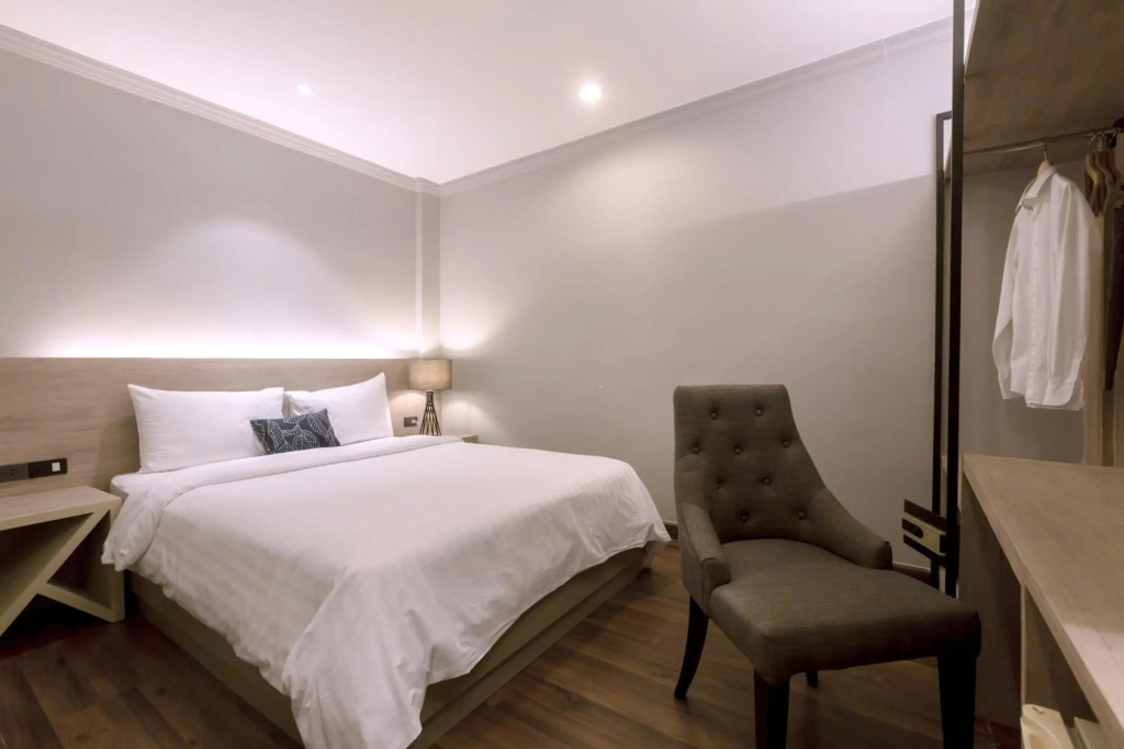 Maxims Inn