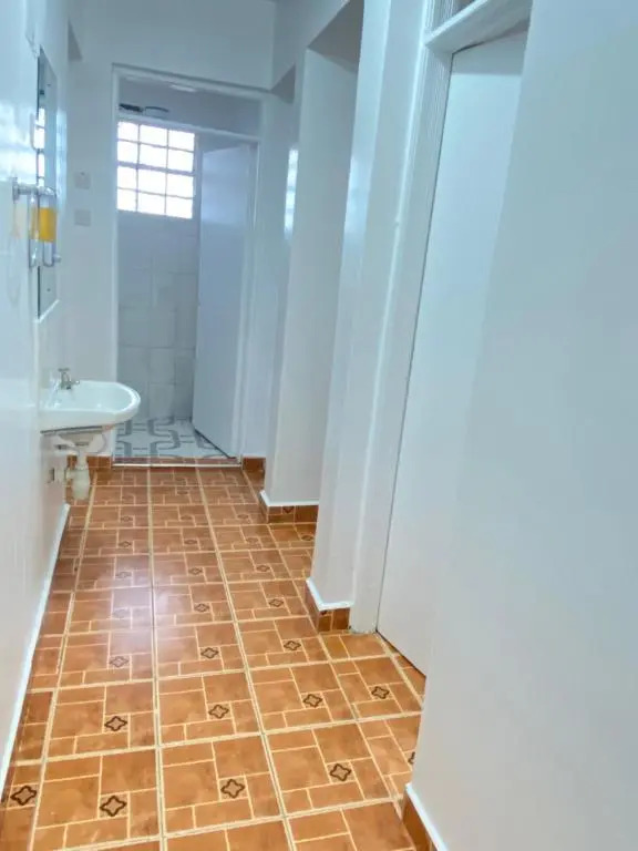 Modern 2-Bedroom Apartment in Kasarani, Nairobi with Wi-Fi, Netflix and a Free Parking spot.