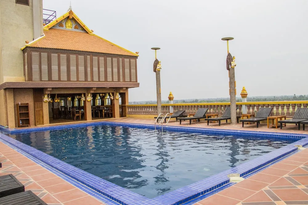 Puok hotel & Resort