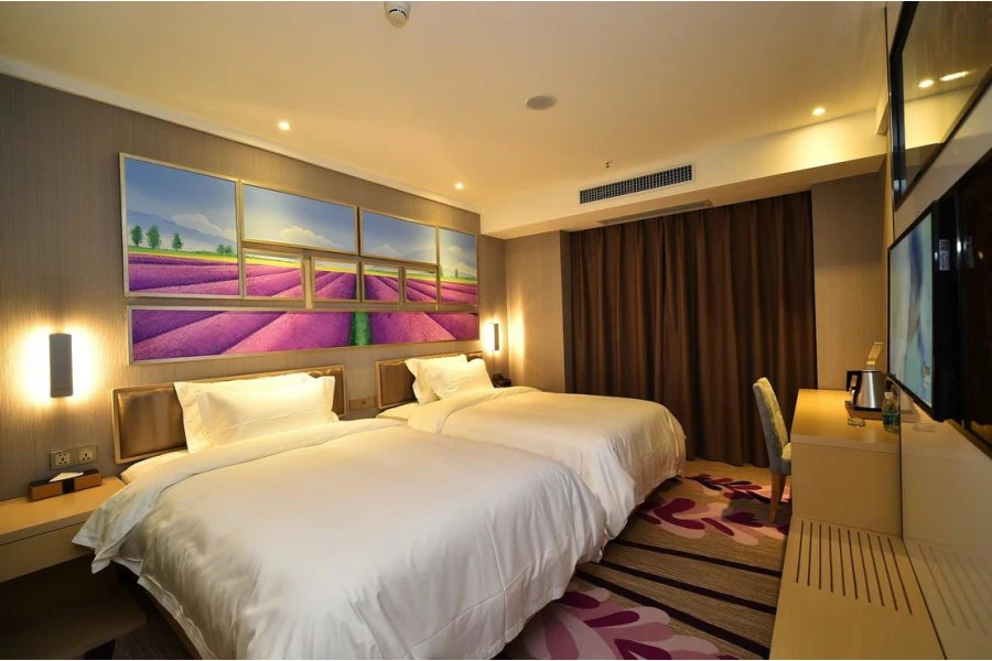 Lavande Hotel Wuhan Xudong