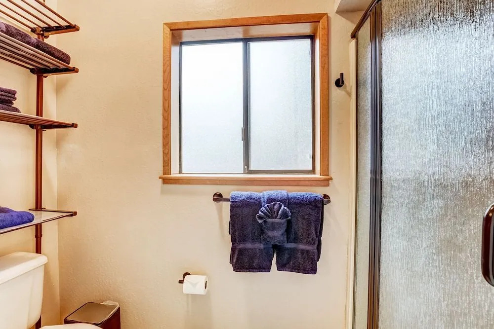 Serenity at Tahoe Donner | Peaceful, Close to Ski & Lake