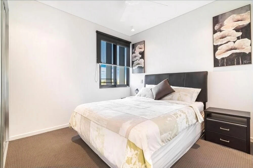 2 Bedroom Waterfront Apartment - 6206