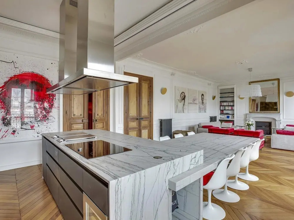 Top Luxurious Penthouse Front of Eiffel Tower and River