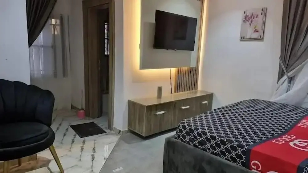 Sterling Shortlet Apartment  and Suites