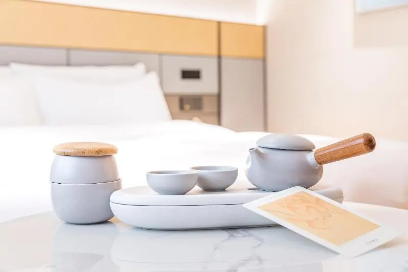 Hefei South Station Fengyue Holiday Hotel