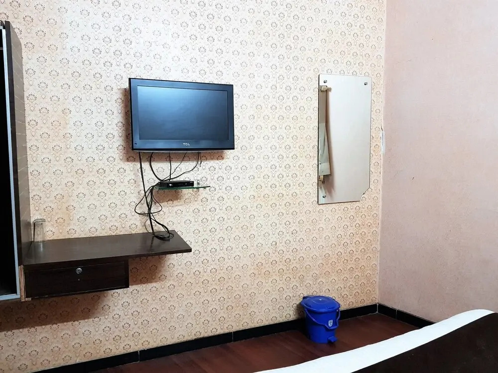 Hexa Star Residency