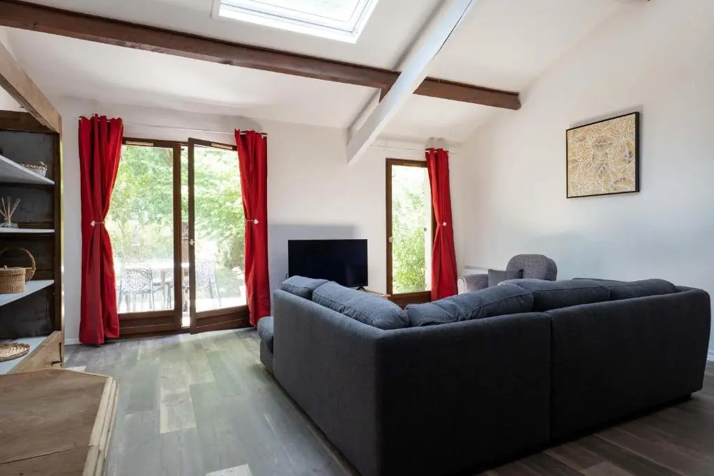 Sublime DUPLEX House with GARDEN-TERRACE!