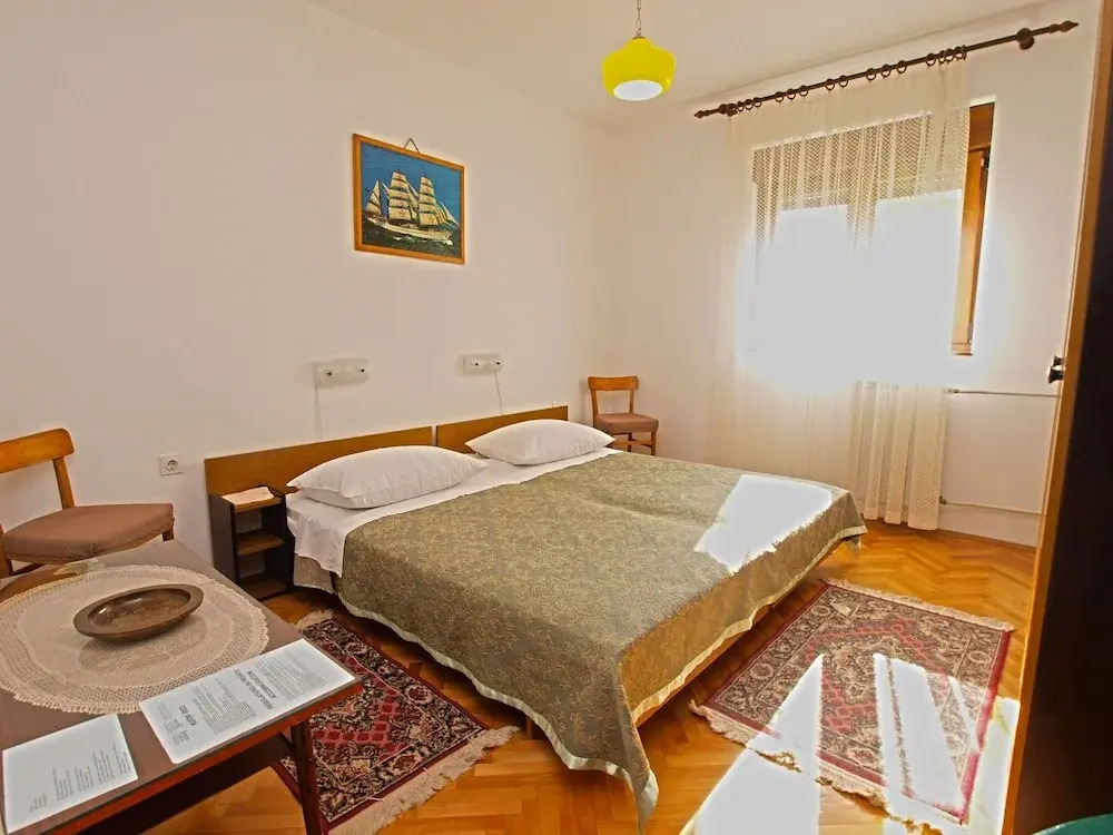 Apartment 390