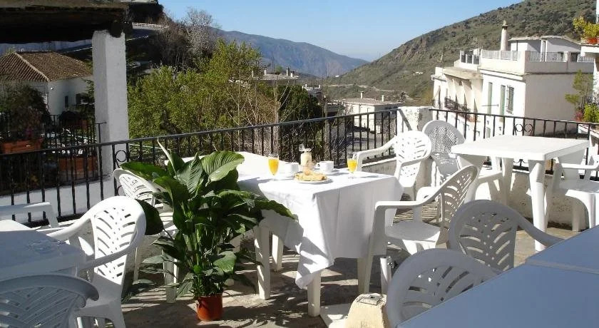 Hostal Pampaneira