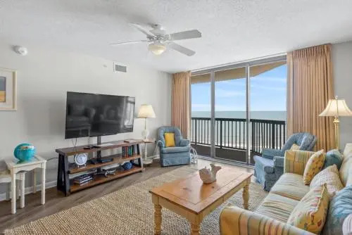 Ocean Bay Club 807 - Naturally beautiful unit with a recliner and indoor pool
