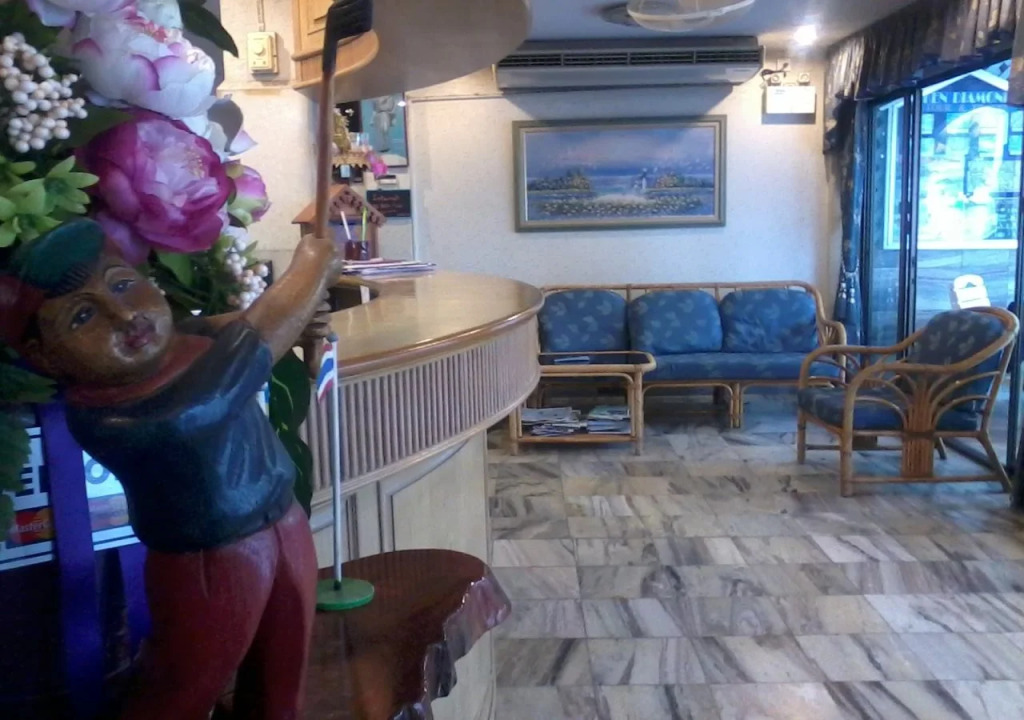Leng Hotel