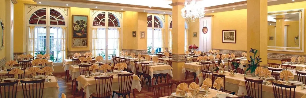 Hotel CÖRONA Lourdes