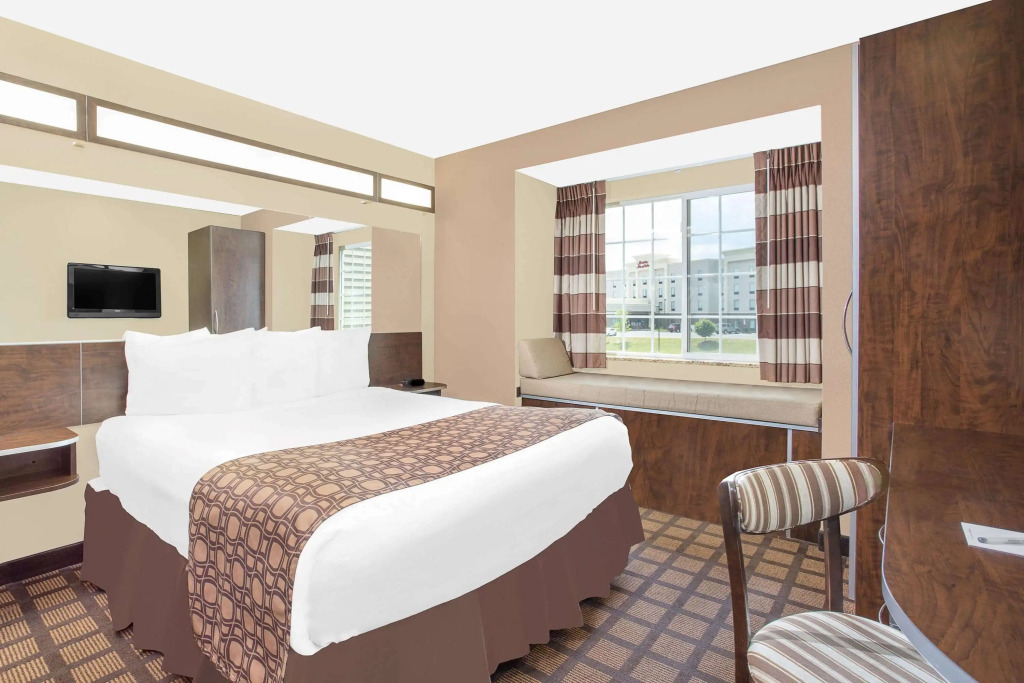 Microtel Inn & Suites by Wyndham Mansfield