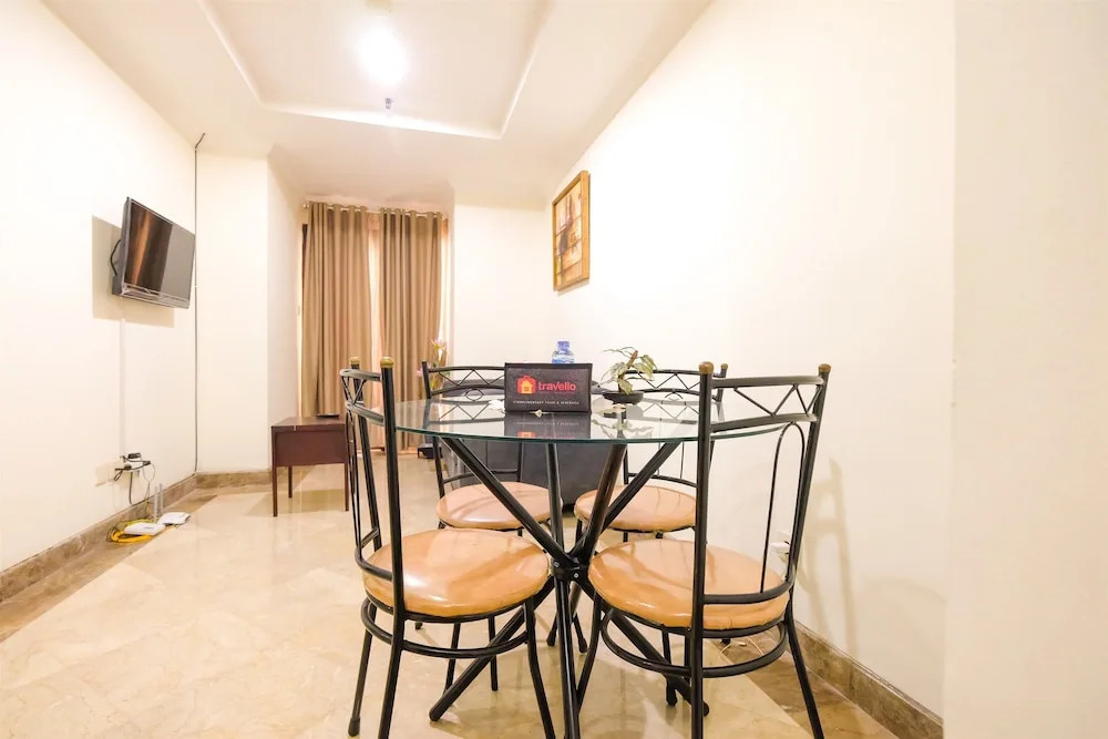 Exclusive Riverside Pluit Apartment