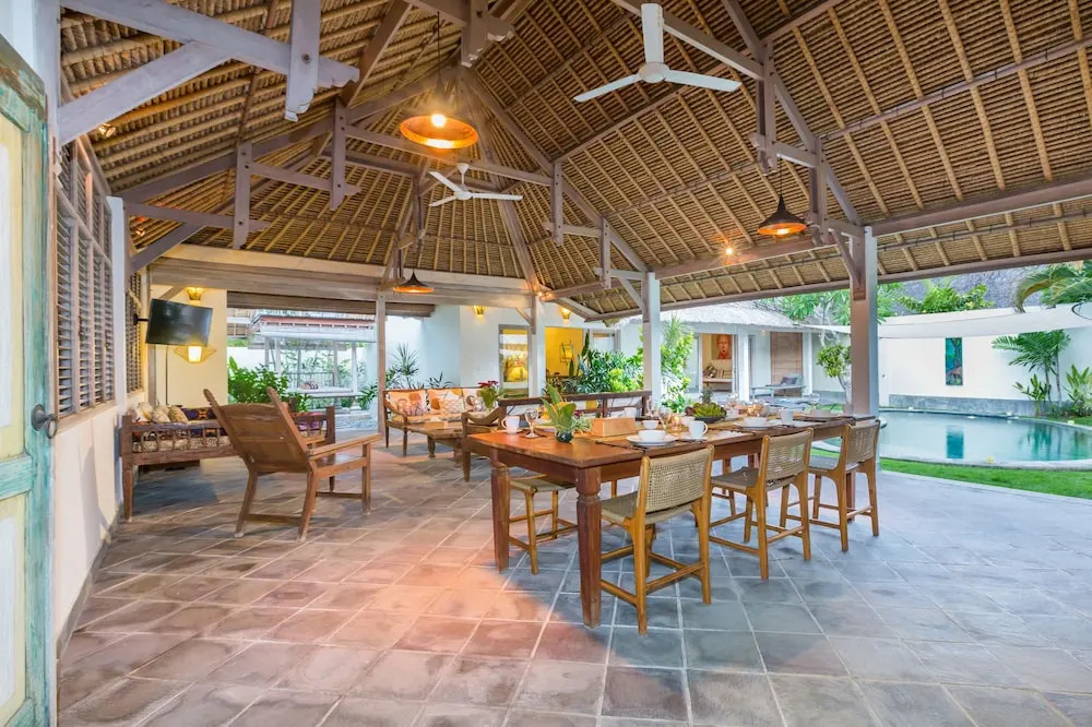 Villa Damai Manis