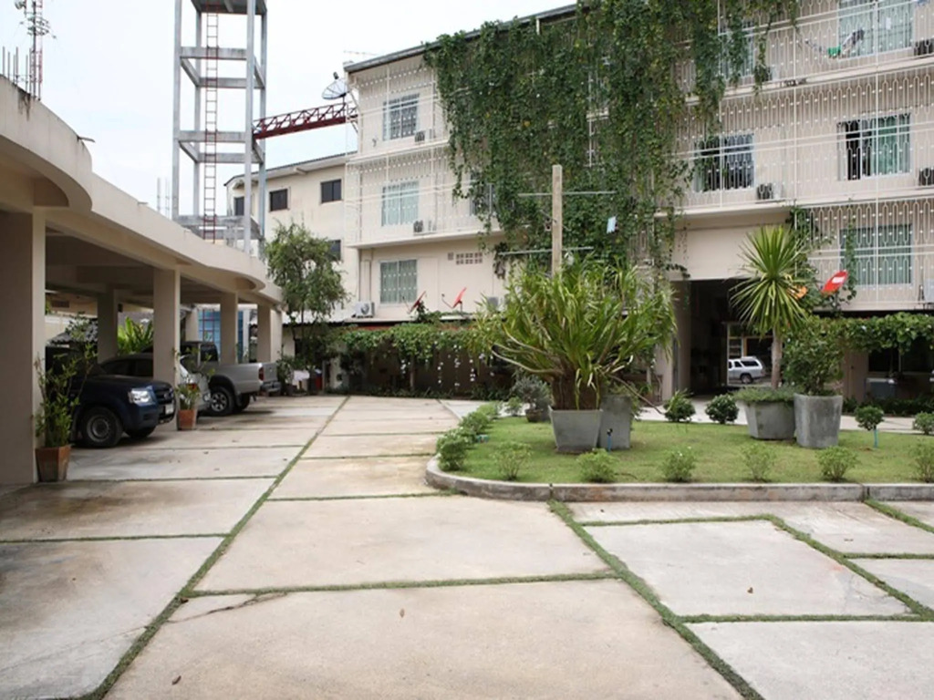 Le Ranong Bistro Hotel