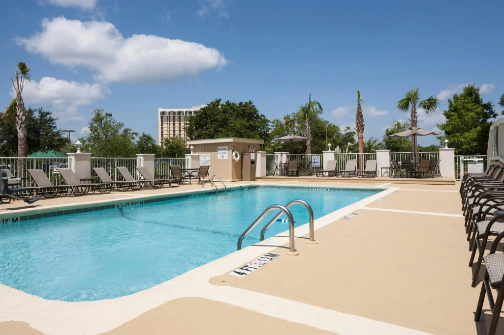 Holiday Inn Express & Suites Charleston DWTN - Medical CTR by IHG
