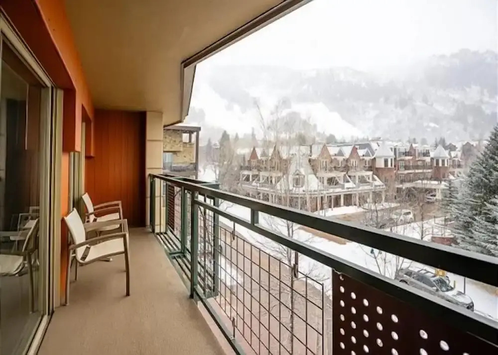 3 Bedroom Gold-rated Condo at the Base of Aspen Mountain