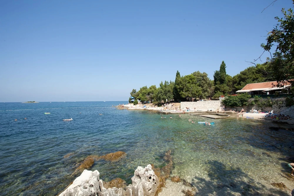 Laguna Bellevue