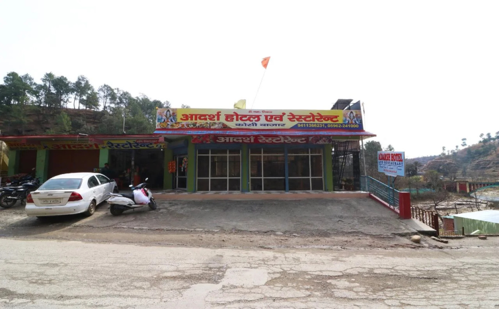 S.J Hotel's by OYO Rooms